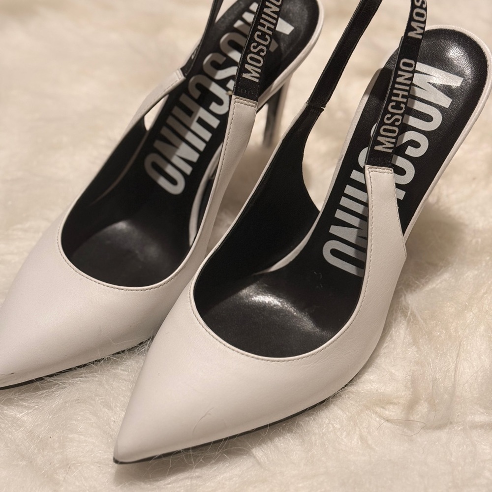 Moschino Elegant White Slingback Heels